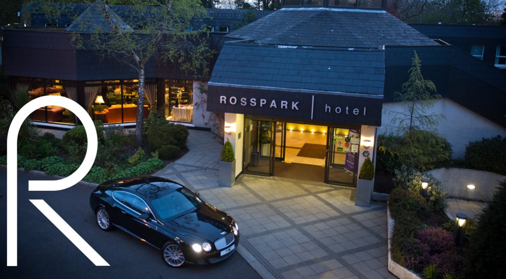 Main-hotel-night-1024x566