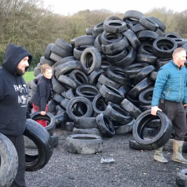 Carrying tyres